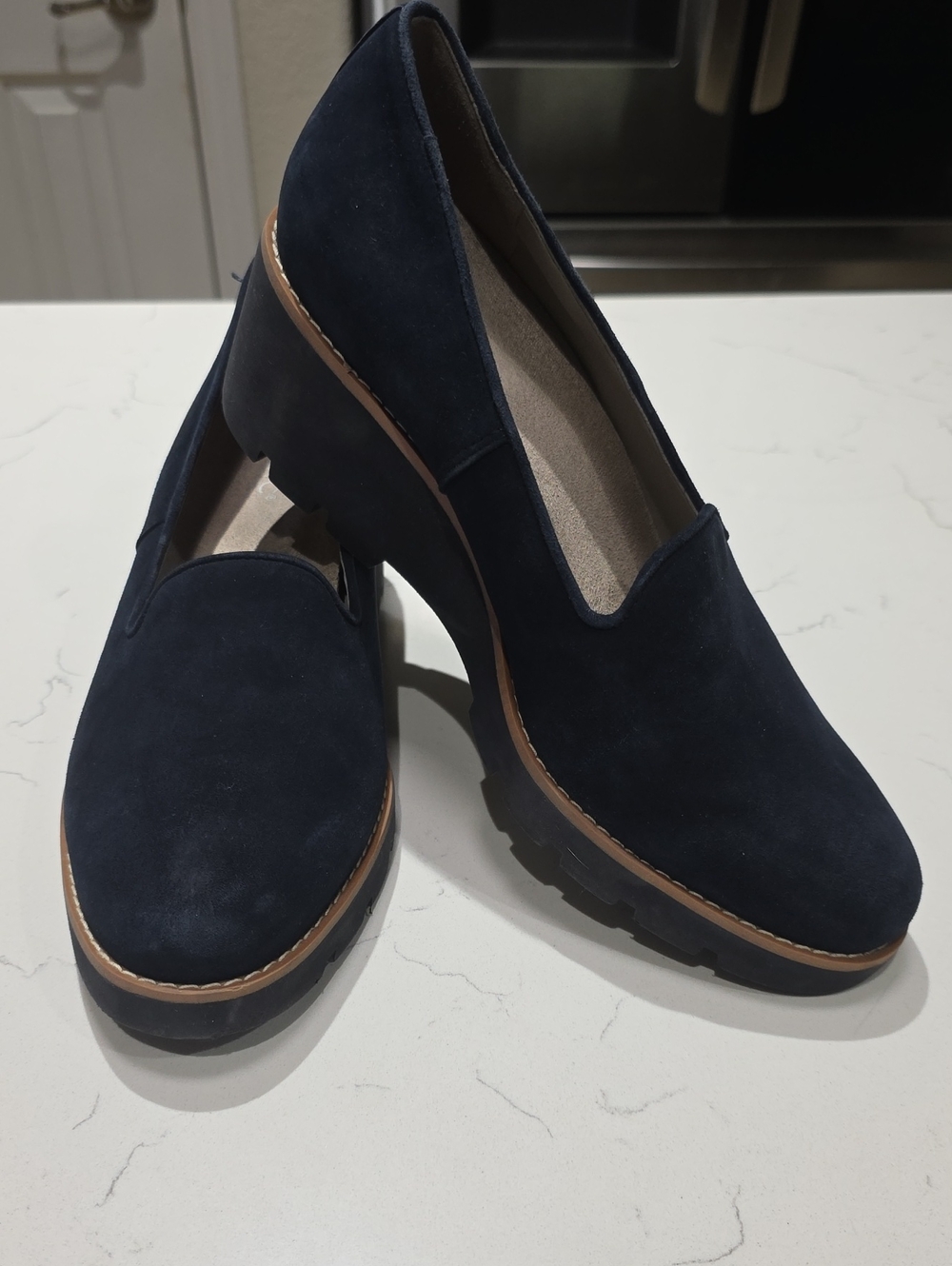 Vionic Women's Navy Suede Slip-On Loafers Size 10